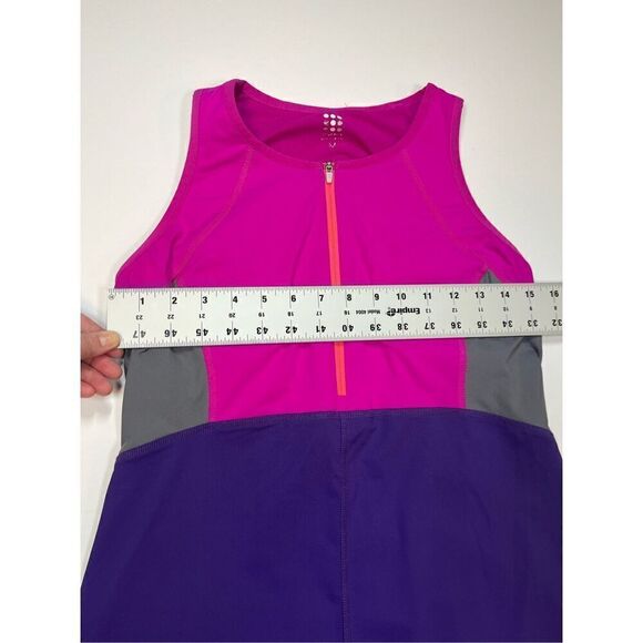 Title Nine Diamalete BuiltIn Bra Sleeveless Front Zip Athletic Dress Size Medium - Picture 5 of 9